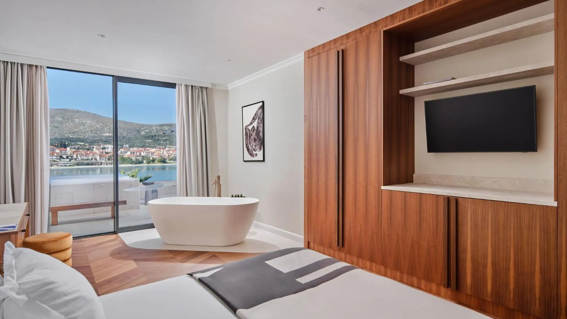 Apartment Mistral By Interhome Traù 0*,