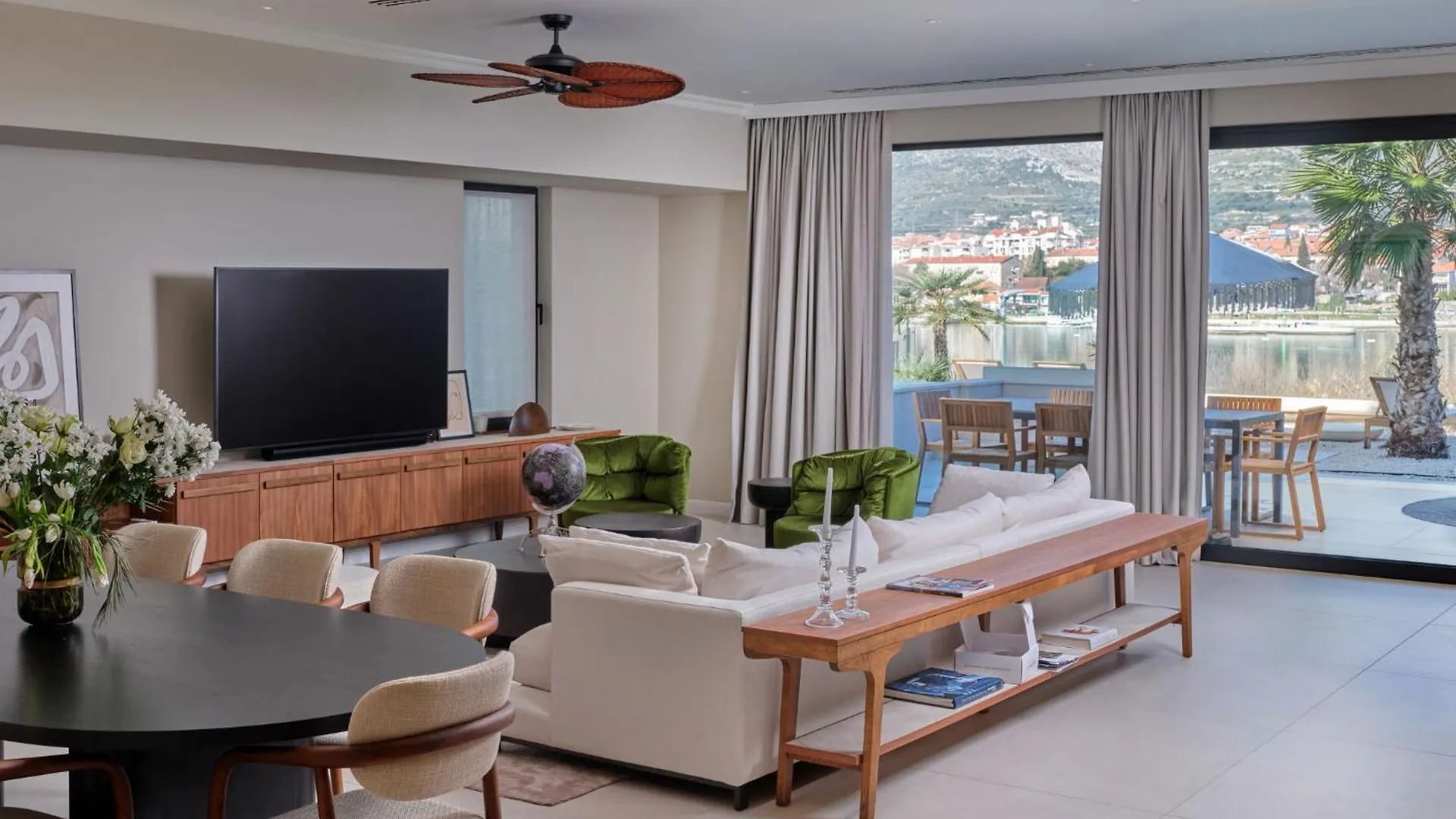 Apartment Mistral By Interhome Traù Croazia