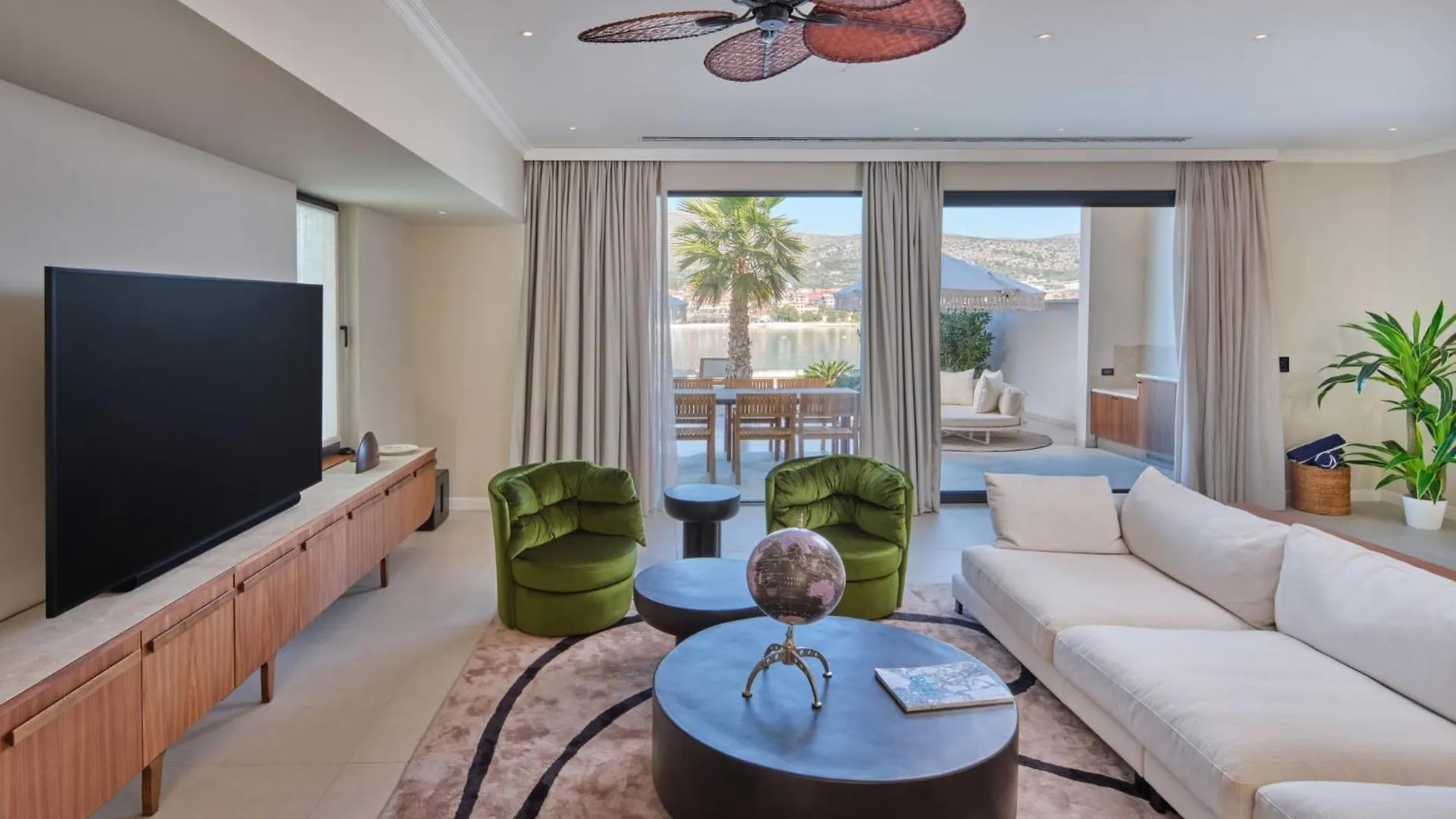 Apartment Mistral By Interhome Traù