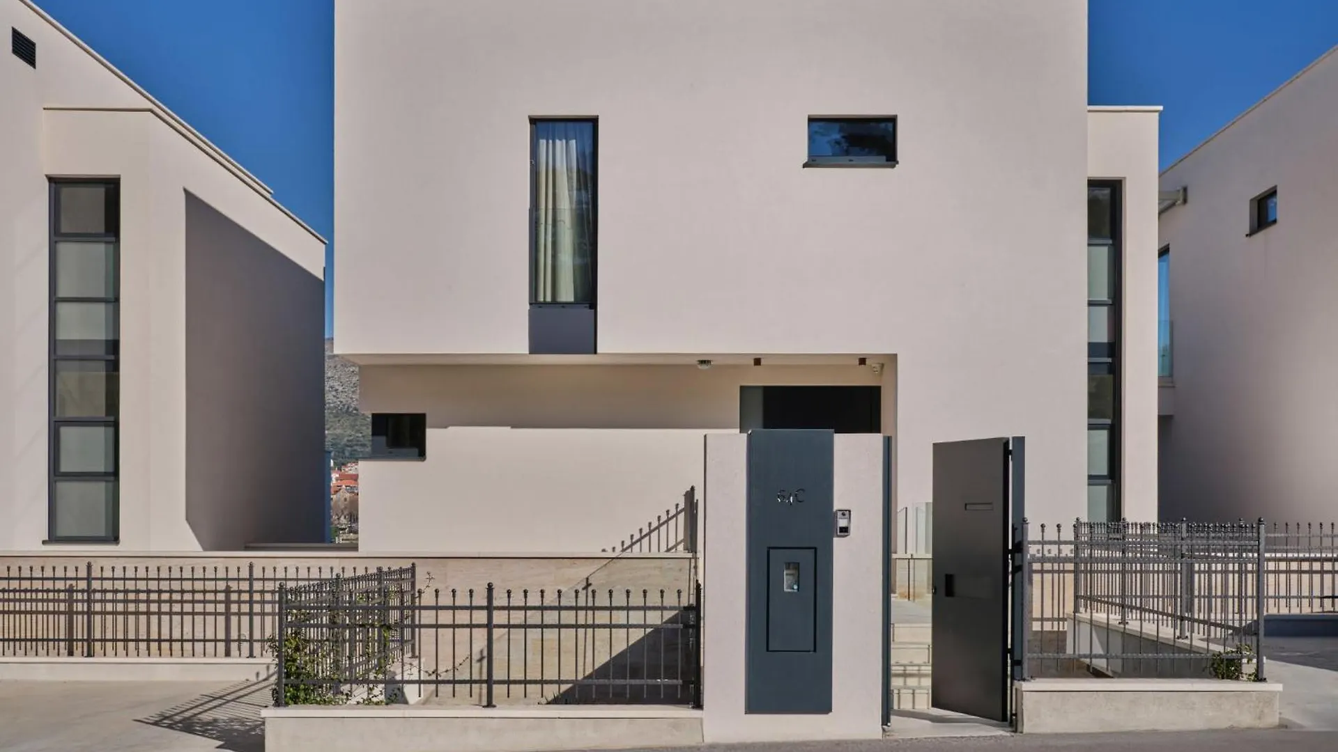 Apartment Mistral By Interhome Traù